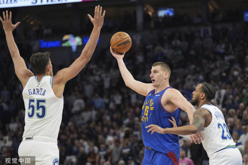 登场的背后 登场的背后