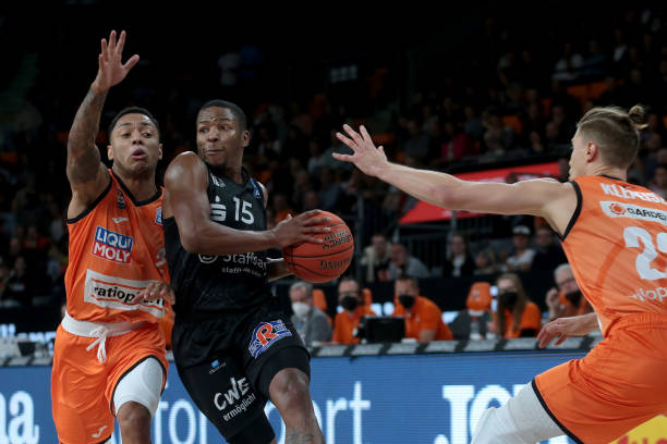 功令年轻一 功令年轻一